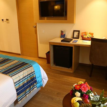 Sarovar Portico Rivera Ahmedabad Esterno foto